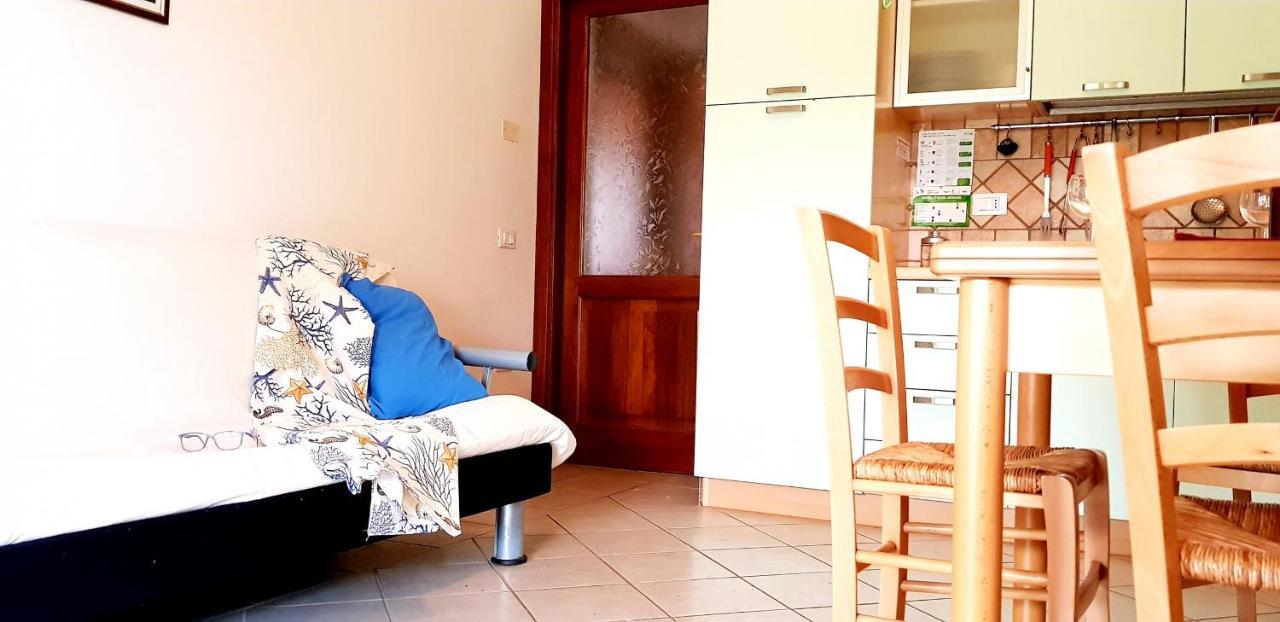 Pareja Apartments Orosei Buitenkant foto